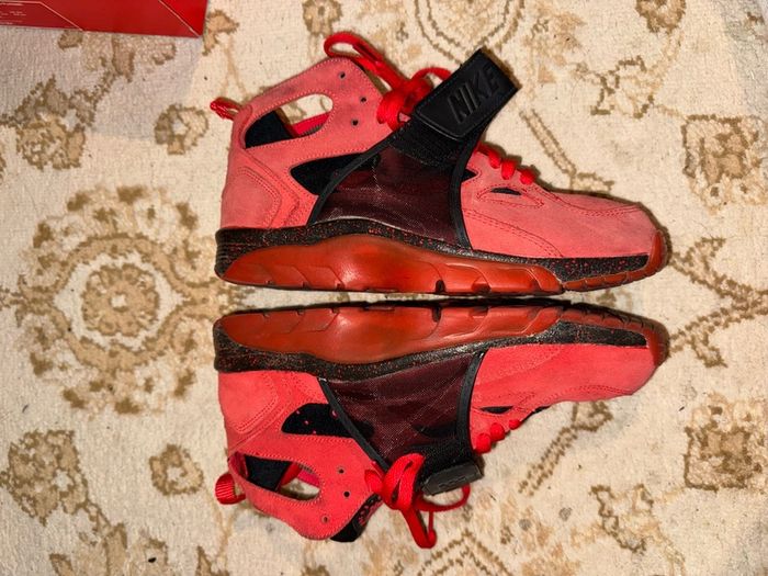 Nike Air Trainer Huarache Love Hate 647591-600