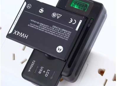 2022 Mobile Battery Charger Universal LCD Indicator Screen USB-Port For Cell Phone Chargers Battery Charging