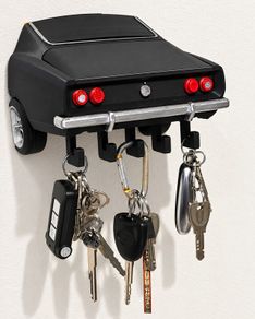 Classic Car Wall-Mounted Key Holder with Storage