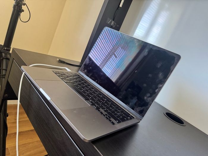 2022 macbook pro M2 Chip