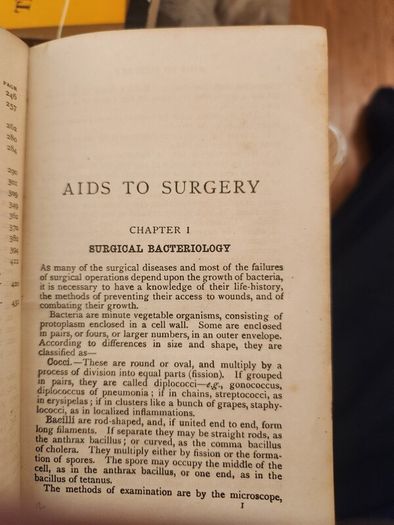 Aids To Surgery. By Joseph Cunning And Cecil A. Joll. 5th Edition 1924 Hardback In Fair Condition. See Photos For Same.