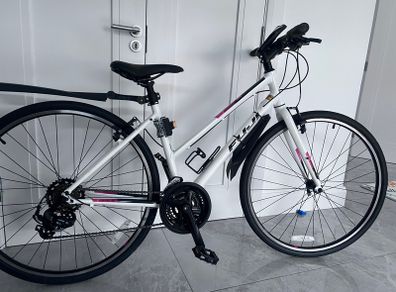 FUJI Road bike