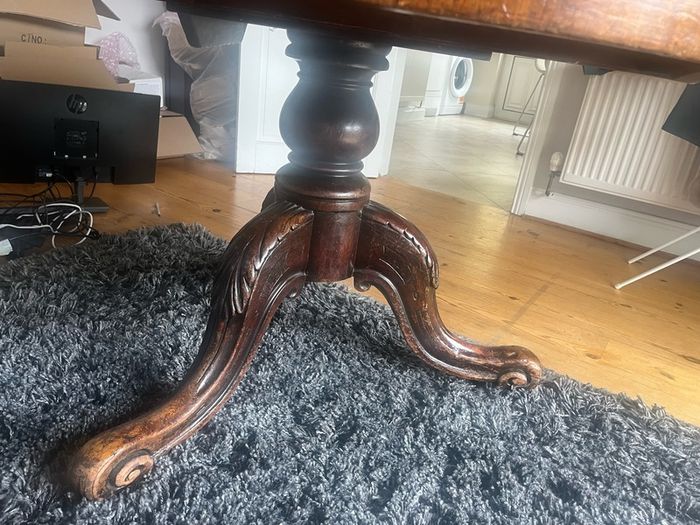 Victorian Mahogany Table, with Pod and Six chairs
