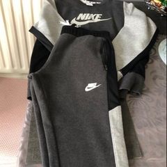 Mens Nike tracksuit size S