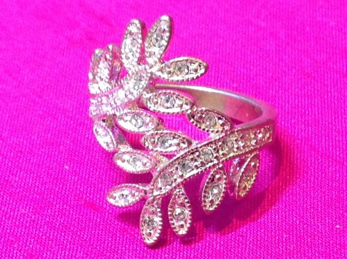 Vintage Crystal Leaf Ring