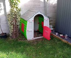 Children's outdoor playhouse