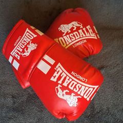 Lonsdale boxing gloves size In photos