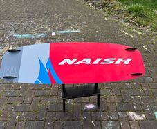 Kite board Naish Hero 140x43