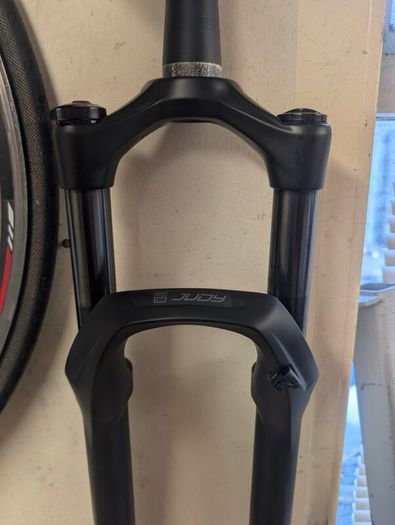 Front Fork Rockshock Judy