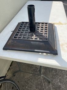 Cast iron parasol holder