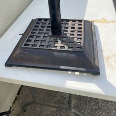 Cast iron parasol holder