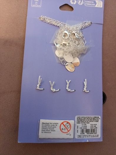 5 x Best friends costume pendants