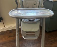 Chicco Polly Magic Highchair
