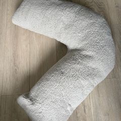 V Pillow/Cushion