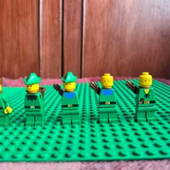 Lego Forestmen Camouflaged Outpost vintage set 6066