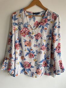 Dunnes Ladies floral top plus size new without tags
