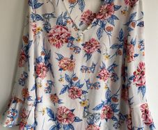 Dunnes Ladies floral top plus size new without tags