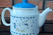 Rare "Sadler", England Ceramic Teapot