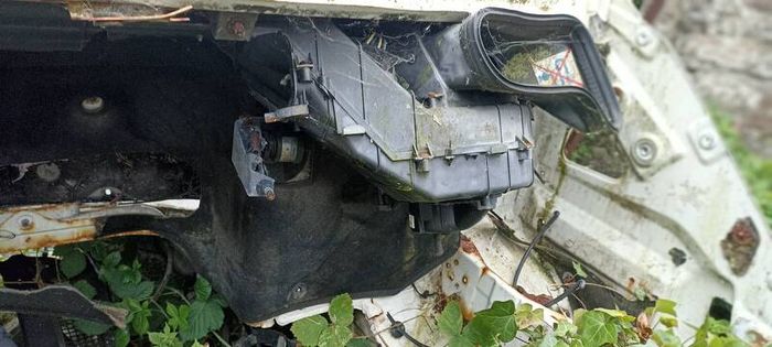 LT 35-95 TDI Spare Parts (2004 reg)