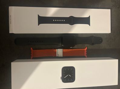 Apple Watch s5 44m