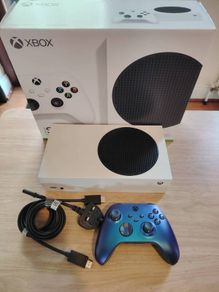 Xbox series S 512GB Mint Condition with Box