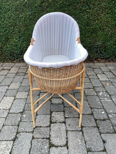 Large moses basket