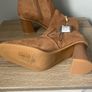 Size uk4 suede ankle boots Image 6