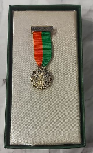 Replica 1916  Medal in box minature