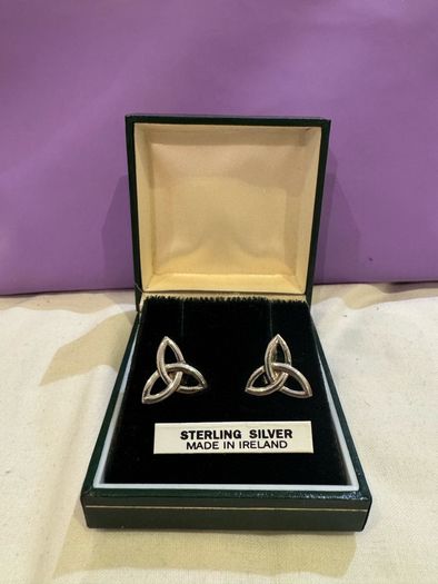 Sterling Silver Trinity Knot Cuff Links