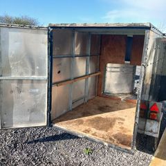 Box trailer