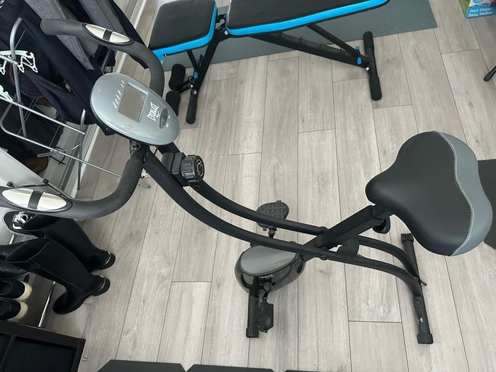 Everlast folding exercise bike