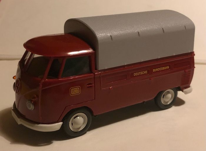 Wiking 1:40 Volkswagen Splitscreen Pick-up x 2