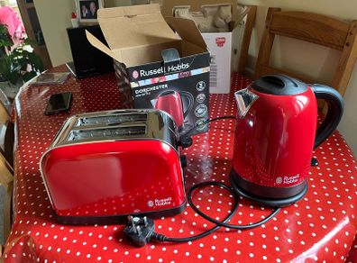 Kettle and Toaster Russell Hobs Dorchester range.