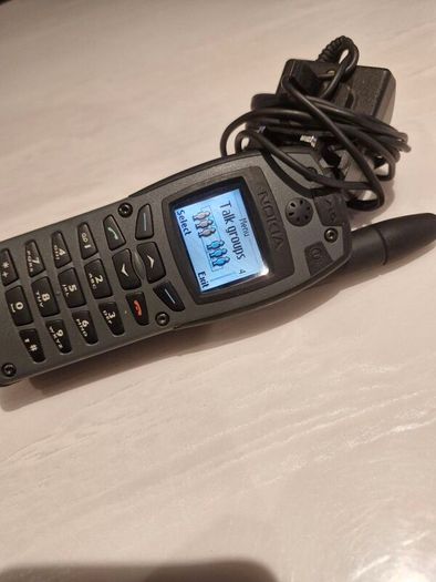 Nokia THR 4 THR880 Made in Finland TETRA, charger Nokia EADS TEA2