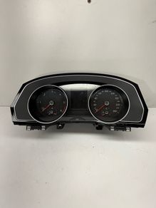 3G0920751B Volkswagen PASSAT B8 2016 Diesel speedometer instrument cluster a2l4b35s