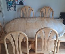 Kitchen Table plus 6 Chairs