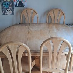 Kitchen Table plus 6 Chairs