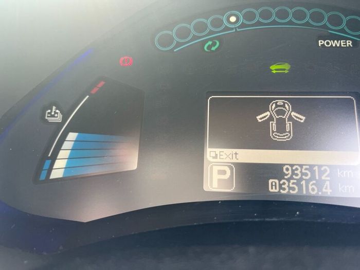 2017 Nissan Leaf 30KWH 5DR Auto 94,000km, FSH