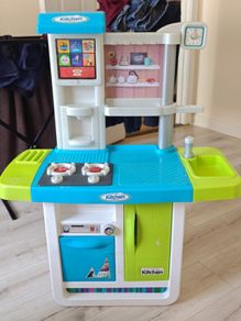 Large Children's Play Kitchen with Accessories