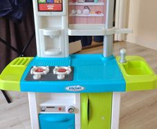 Large Children's Play Kitchen with Accessories