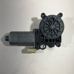 BMW 3 E46 engine power window motor front left 676283620630 a3l2b49g