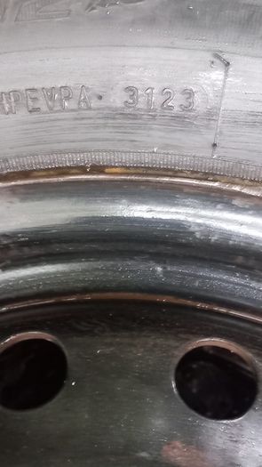 Ford 4 Wheels and tyres