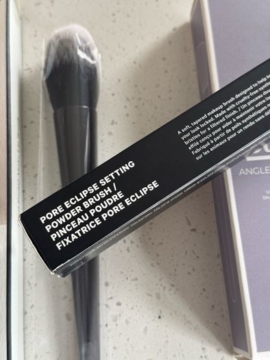 High ends face brushes new