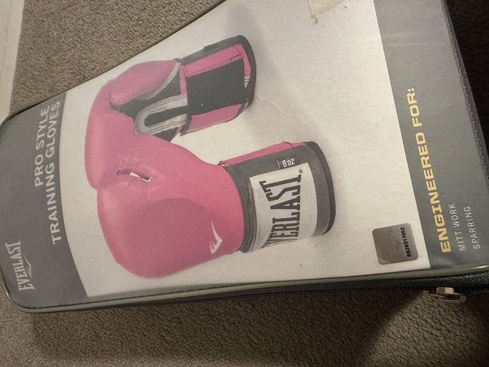 Everlast Pro Style Training Gloves (Pink, 8oz.) As New In Original Packaging