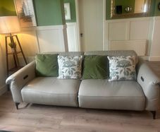 natuzzi 3 seater recliner perfect condition