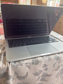 macbook pro m2 2023