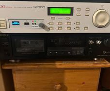 Akai S2000 sampler with Gotek installed.