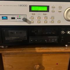 Akai S2000 sampler with Gotek installed.