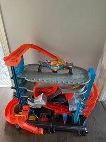 Hot wheels