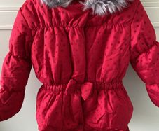 Cosy red starry jacket 18-24 month with faux fur hood trim